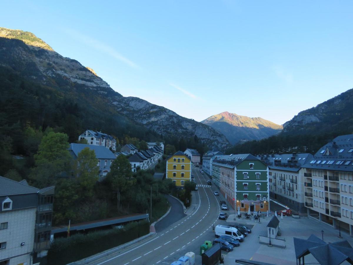 Апартаменти Atico Duplex Reformado Con Vistas A La Montana Канфранк Екстер'єр фото