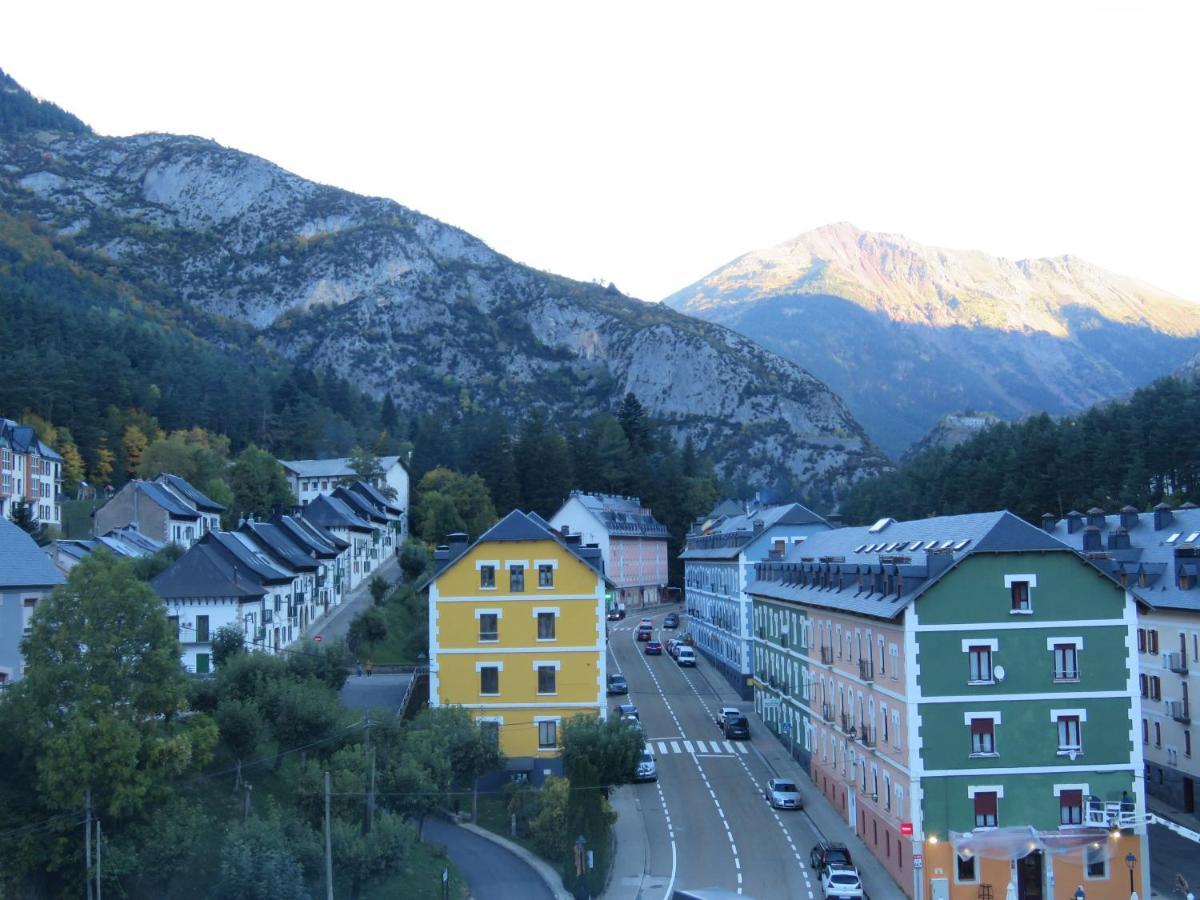 Апартаменти Atico Duplex Reformado Con Vistas A La Montana Канфранк Екстер'єр фото